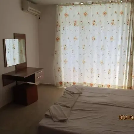 Apartment 2 Bedroom At Sun Village *